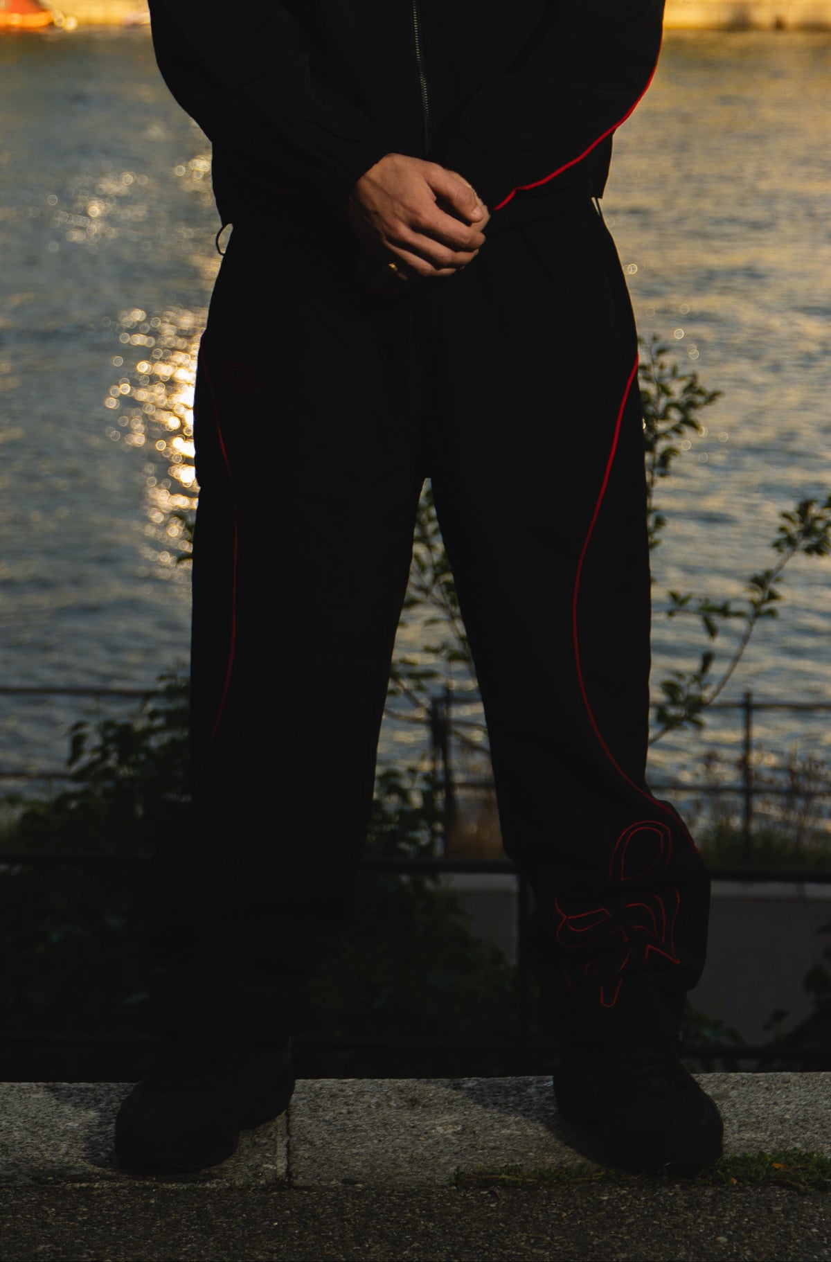 CND WATERPROOF BLACK PANTS